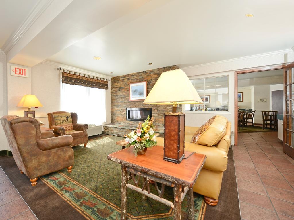 Clubhouse Inn West Yellowstone Ngoại thất bức ảnh