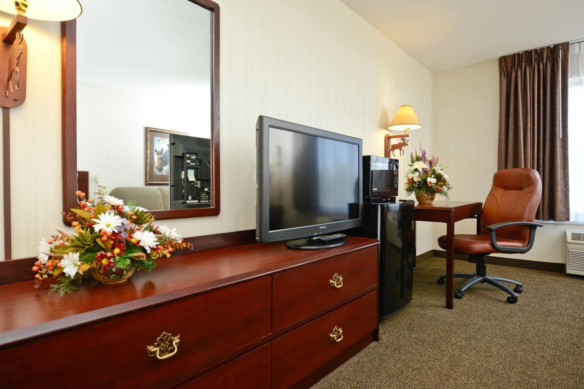 Clubhouse Inn West Yellowstone Ngoại thất bức ảnh