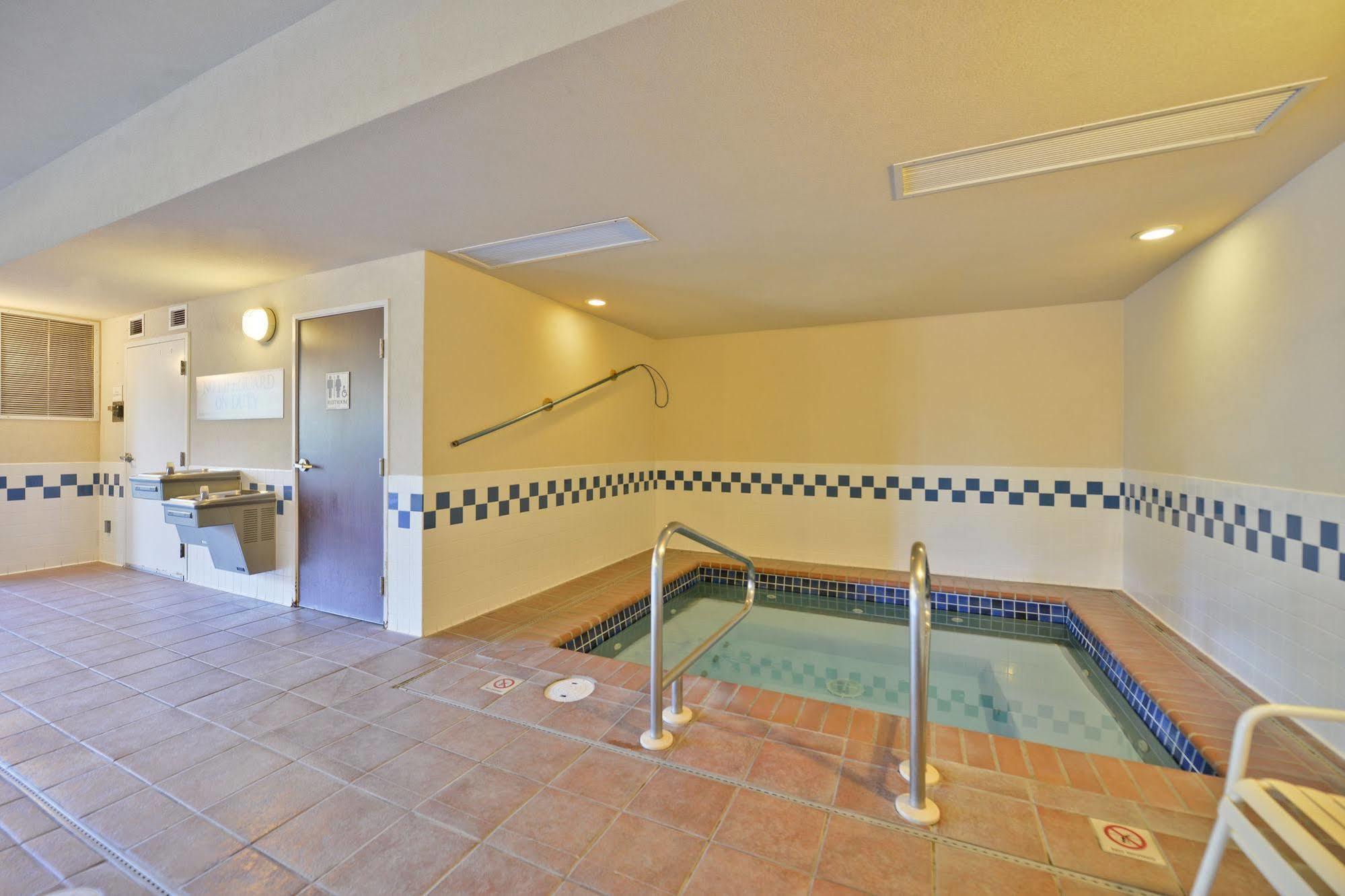 Clubhouse Inn West Yellowstone Ngoại thất bức ảnh